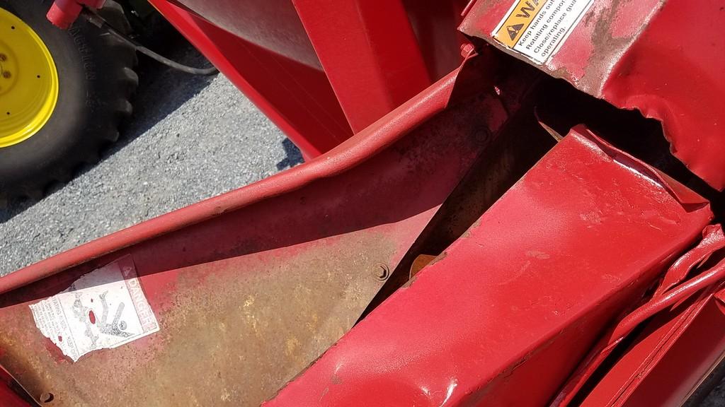 Gehl  125 Grinder Mixer