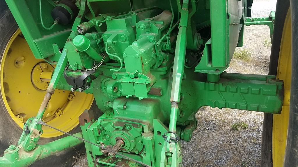 John Deere 4430 Cab Tractor