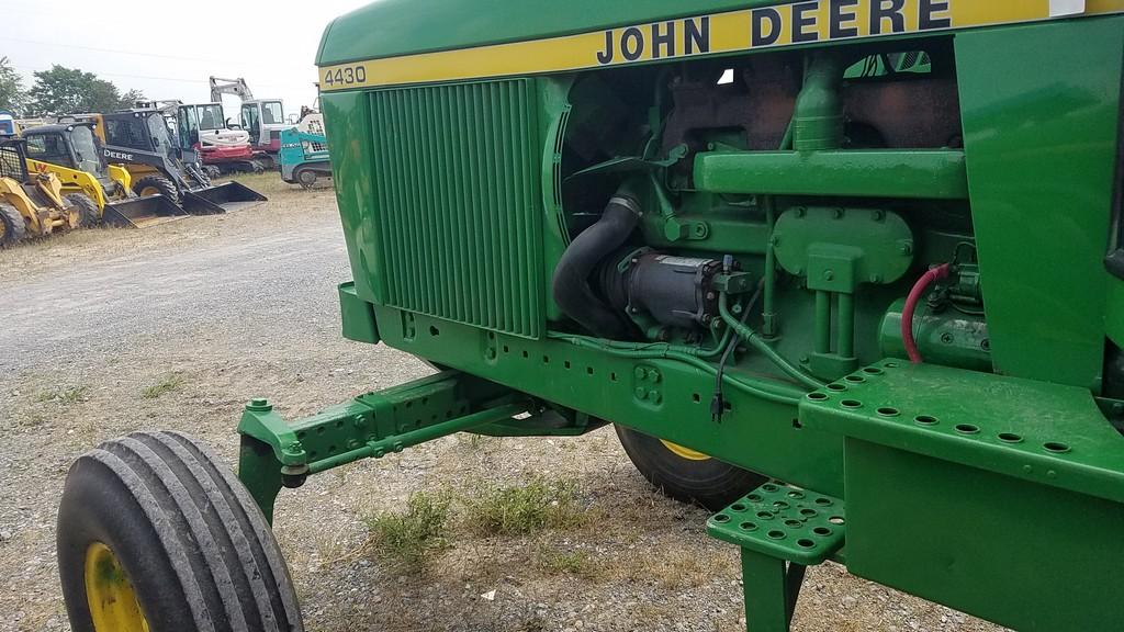 John Deere 4430 Cab Tractor