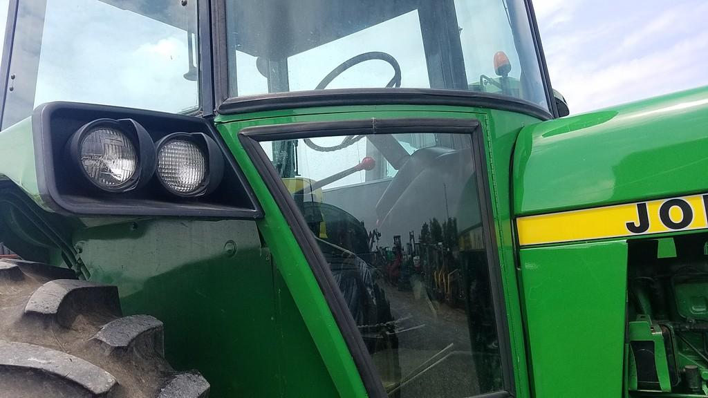 John Deere 4430 Cab Tractor