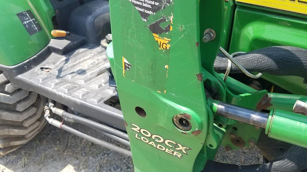 John Deere 2305 Compact Loader Tractor