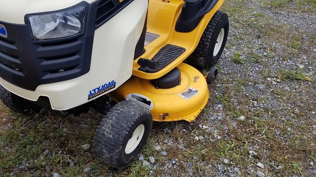 Cub Cadet LTX1046 Riding Tractor