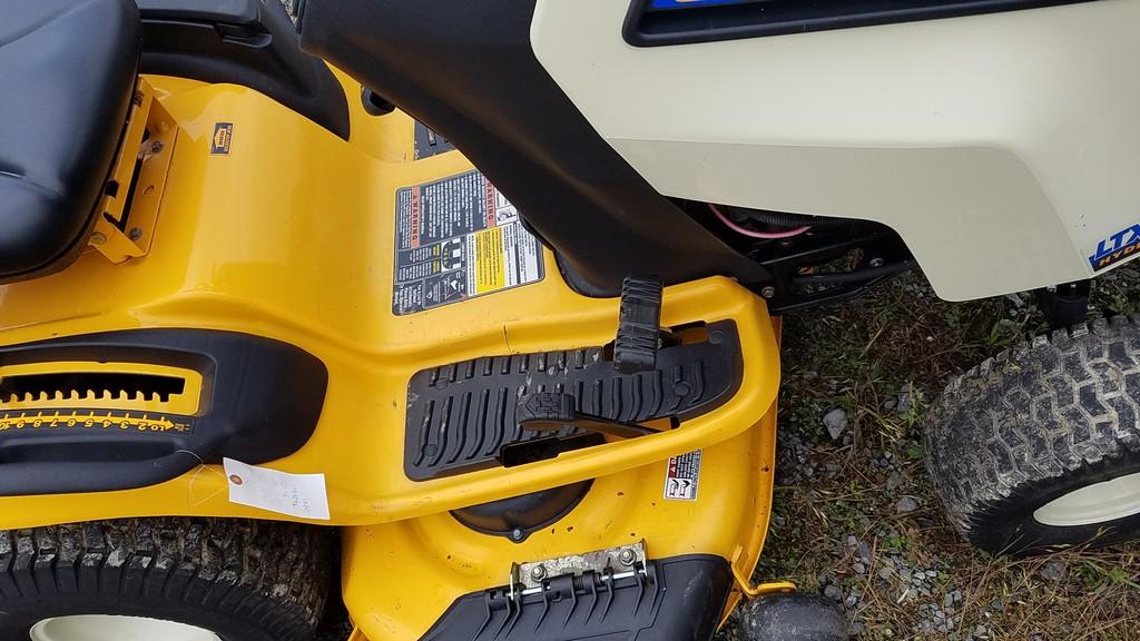 Cub Cadet LTX1046 Riding Tractor