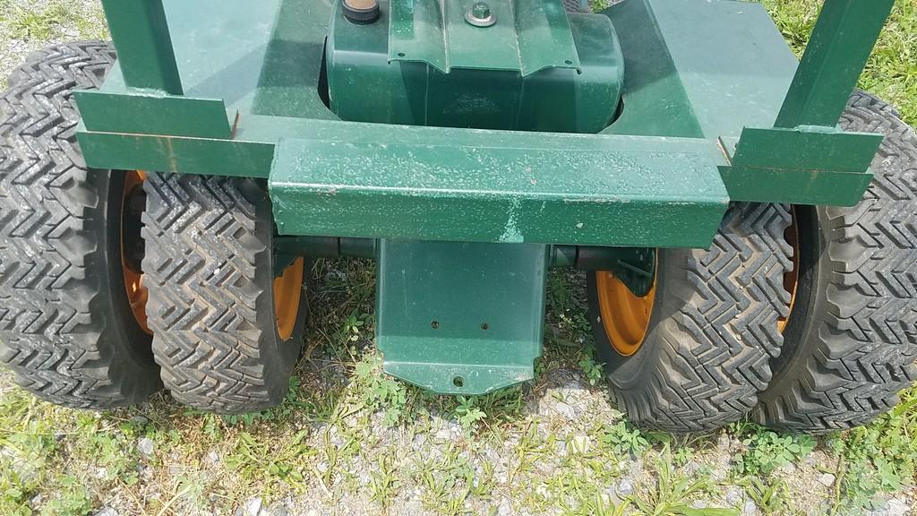 Roper T32231RO Tractor