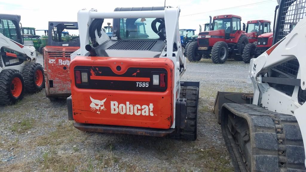 2017 Bobcat T595 Track Skid Steer