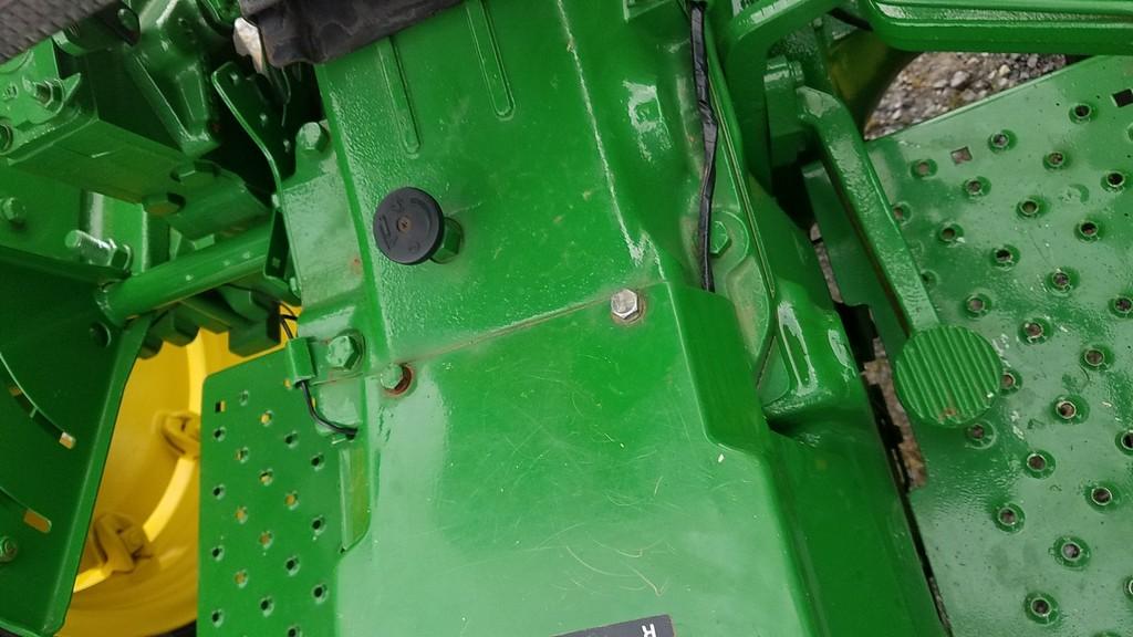 John Deere 2150 Tractor