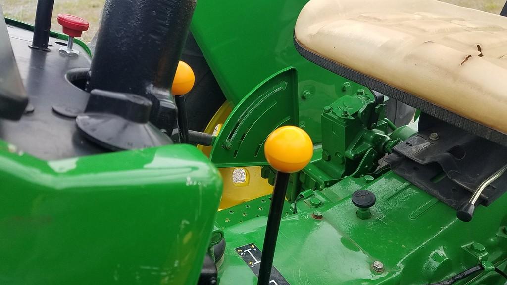 John Deere 2150 Tractor