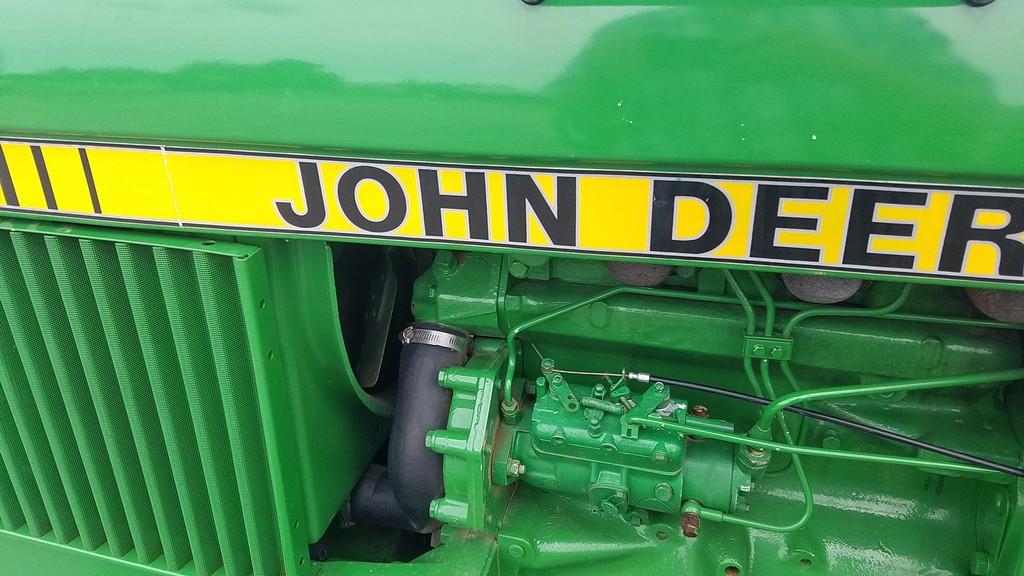 John Deere 2150 Tractor