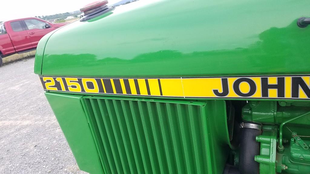 John Deere 2150 Tractor
