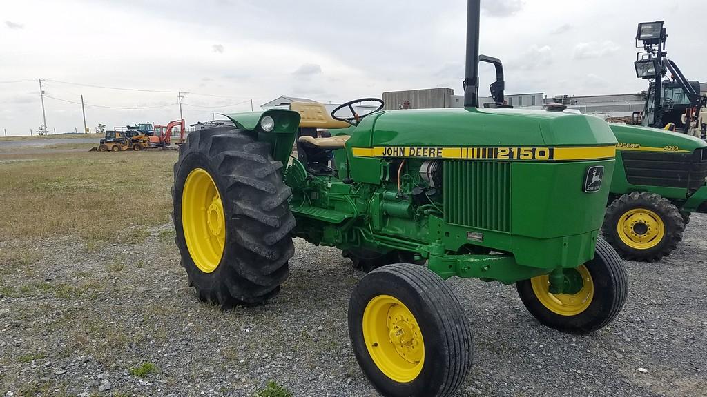 John Deere 2150 Tractor