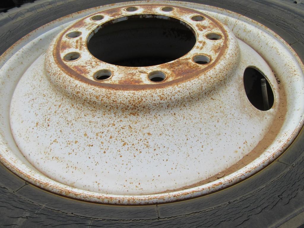 Bridgestone M850