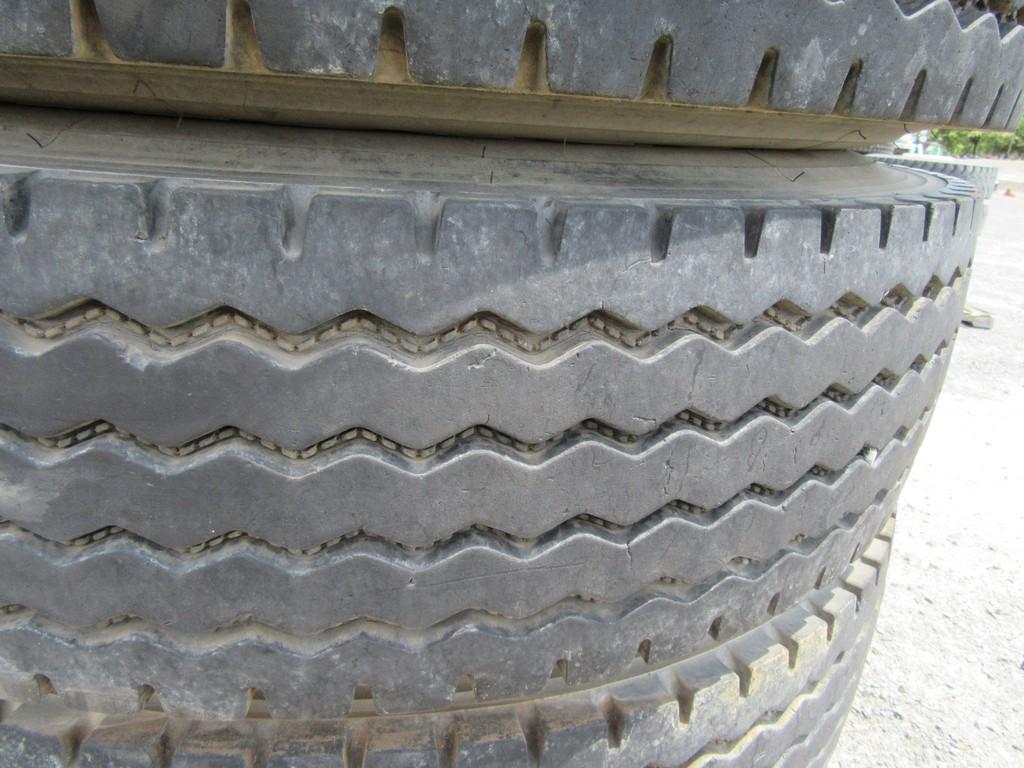 Bridgestone M850