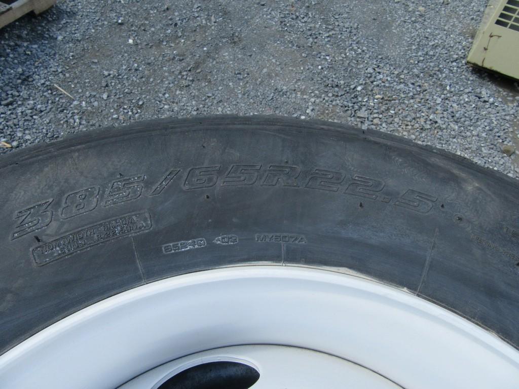 Super Single Tires