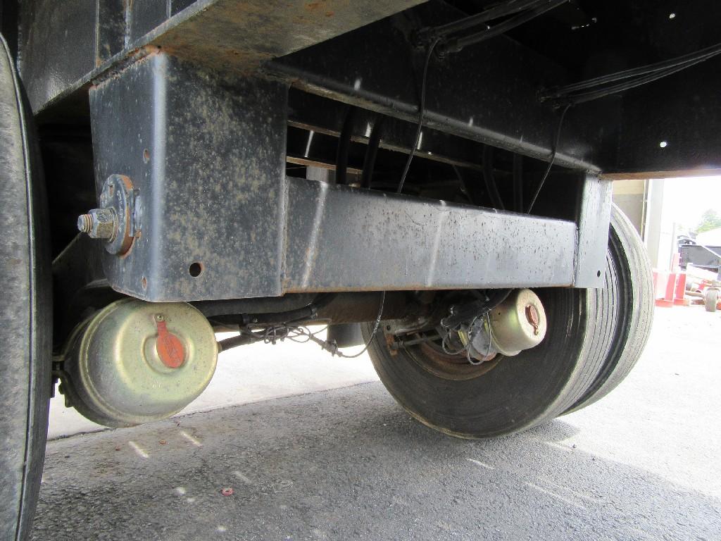 2001 Transcraft  Flat trailer