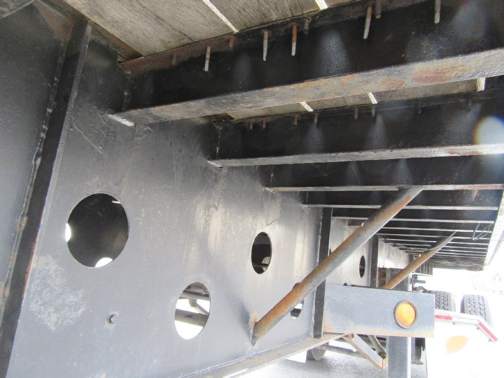 2001 Transcraft  Flat trailer