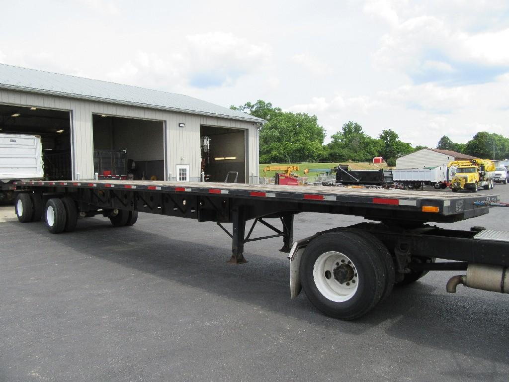 2001 Transcraft  Flat trailer