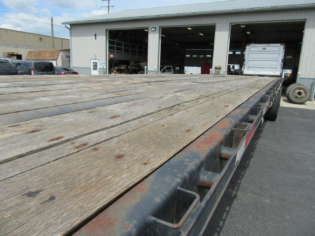 2001 Transcraft  Flat trailer