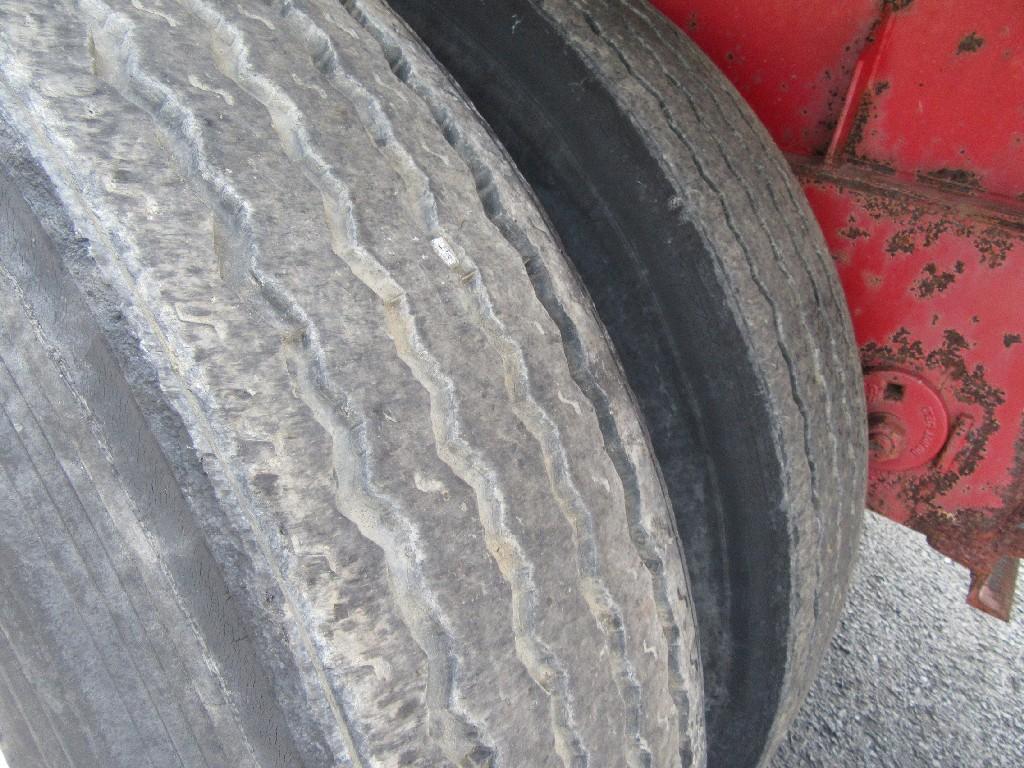 2004 Manac  Flat trailer
