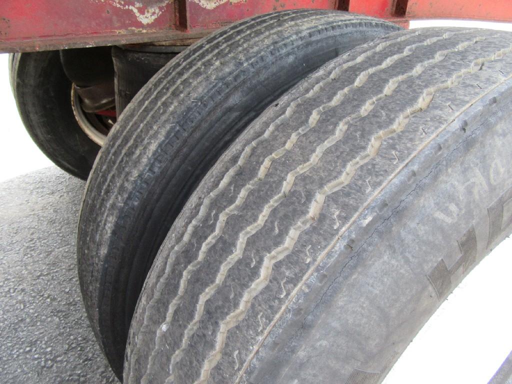 2004 Manac  Flat trailer