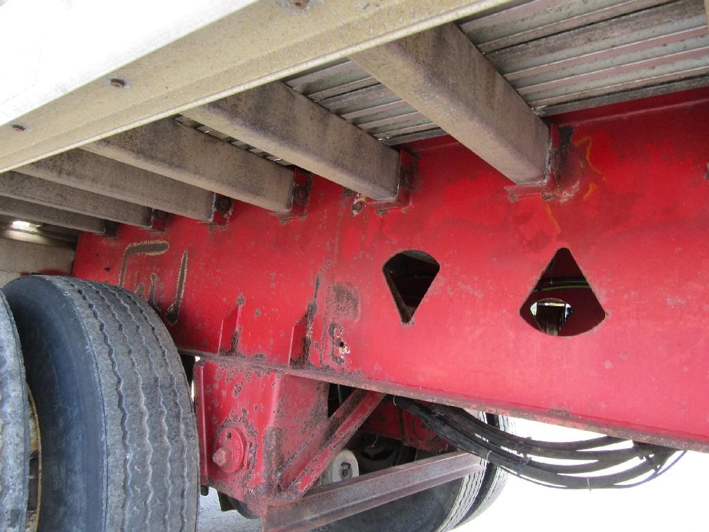 2004 Manac  Flat trailer