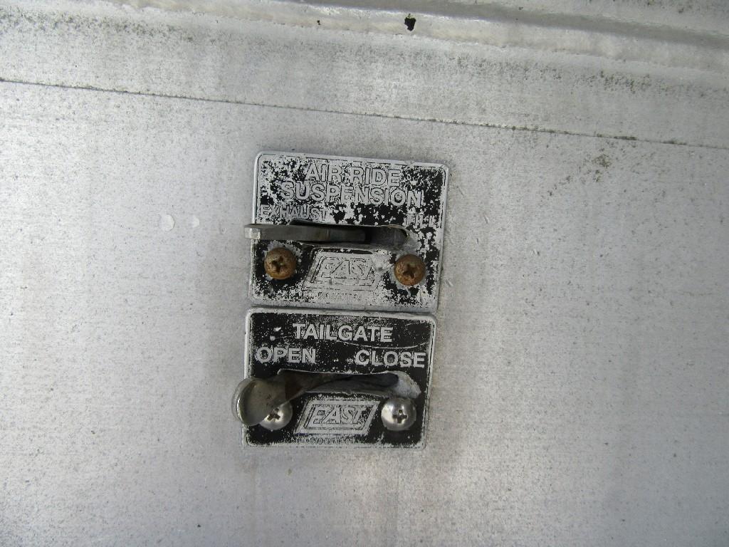 2000 East  dump trailer