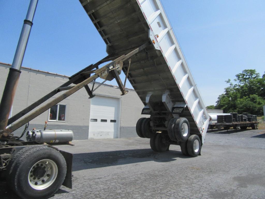 2000 East  dump trailer