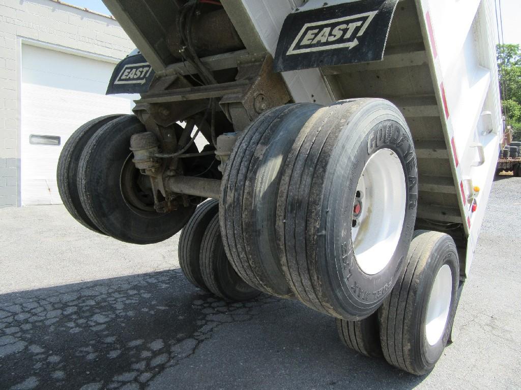 2000 East  dump trailer