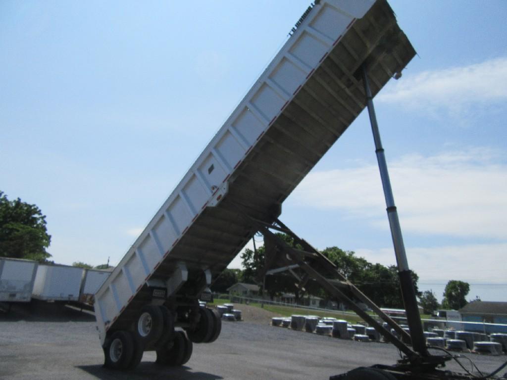2000 East  dump trailer