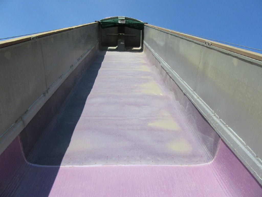 2000 East  dump trailer