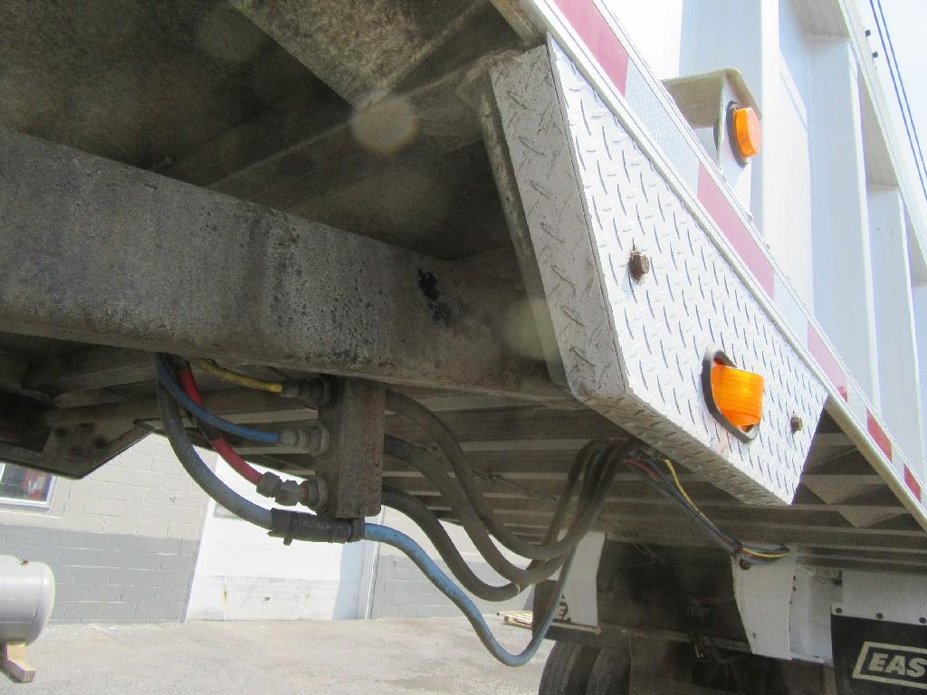 2000 East  dump trailer