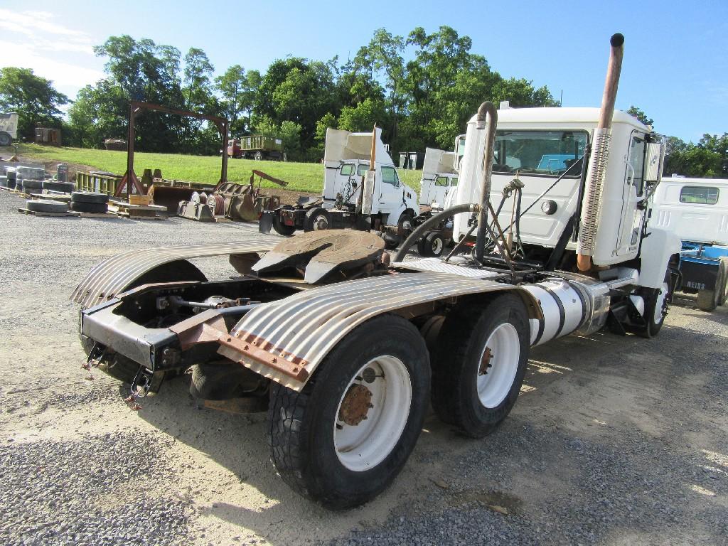 2015 Mack CHU613 Parts truck