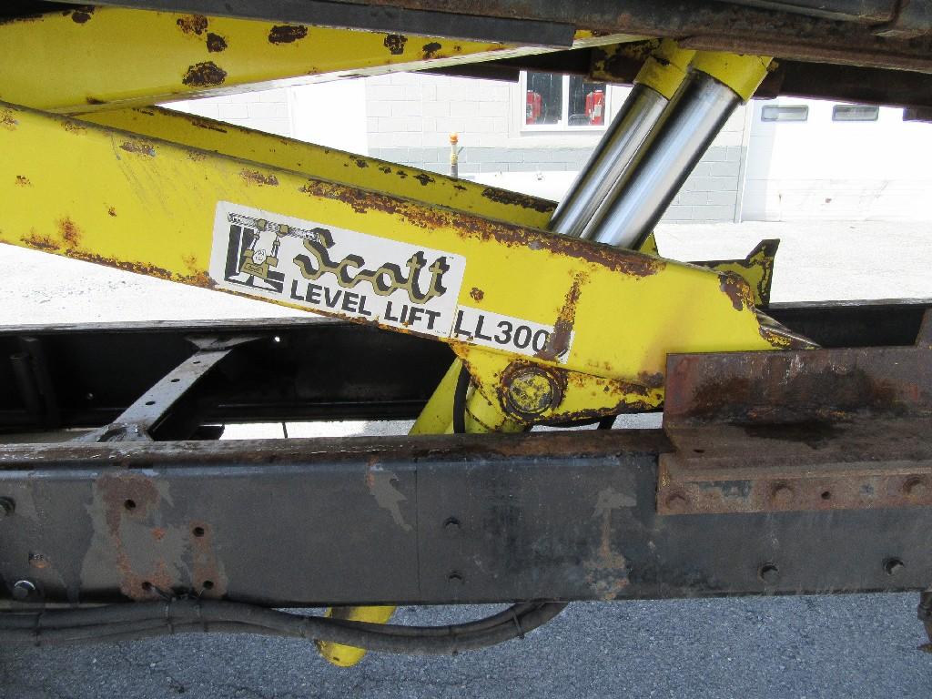 2007 Freightliner M2-106 silage/grain dump