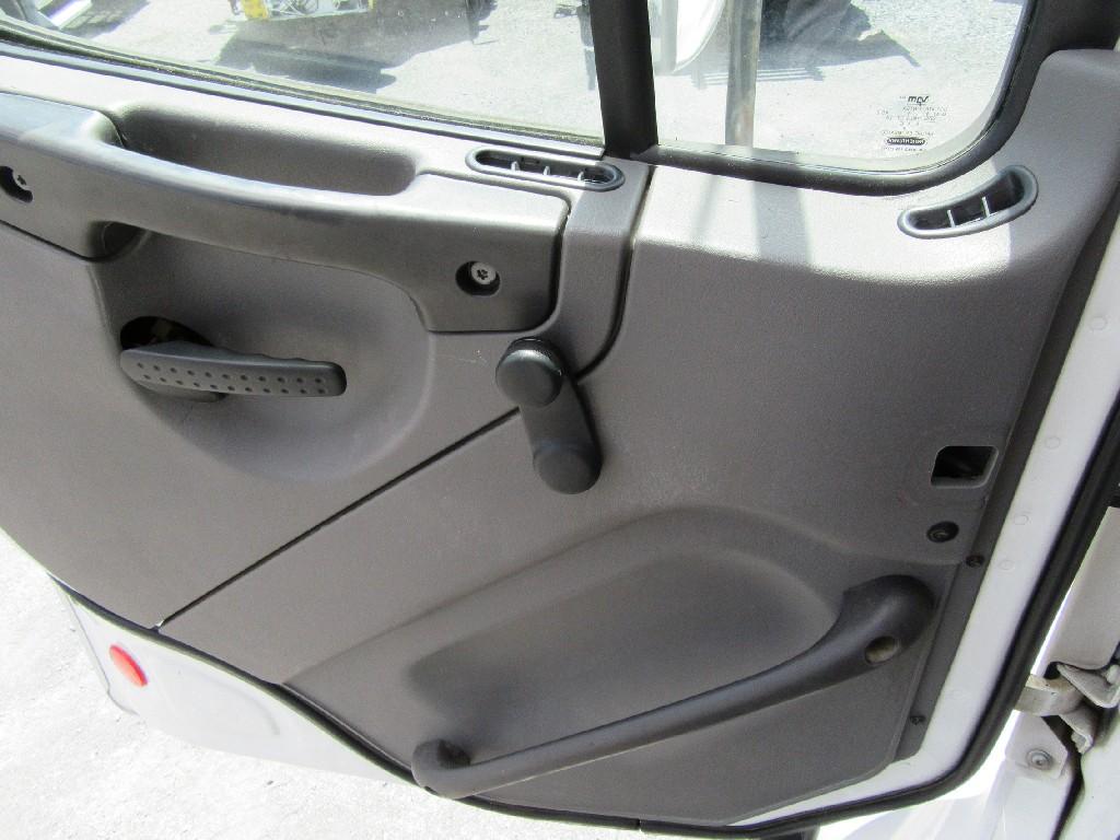 2007 Freightliner M2-106 silage/grain dump
