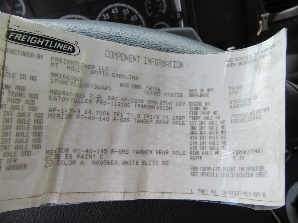 2007 Freightliner M2-106 silage/grain dump