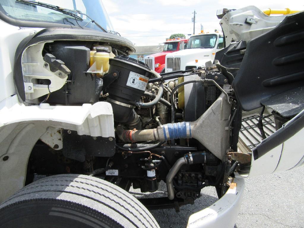 2007 Freightliner M2-106 silage/grain dump