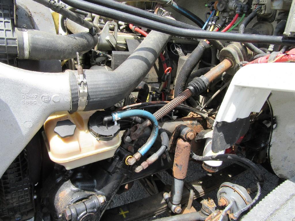 2007 Freightliner M2-106 silage/grain dump