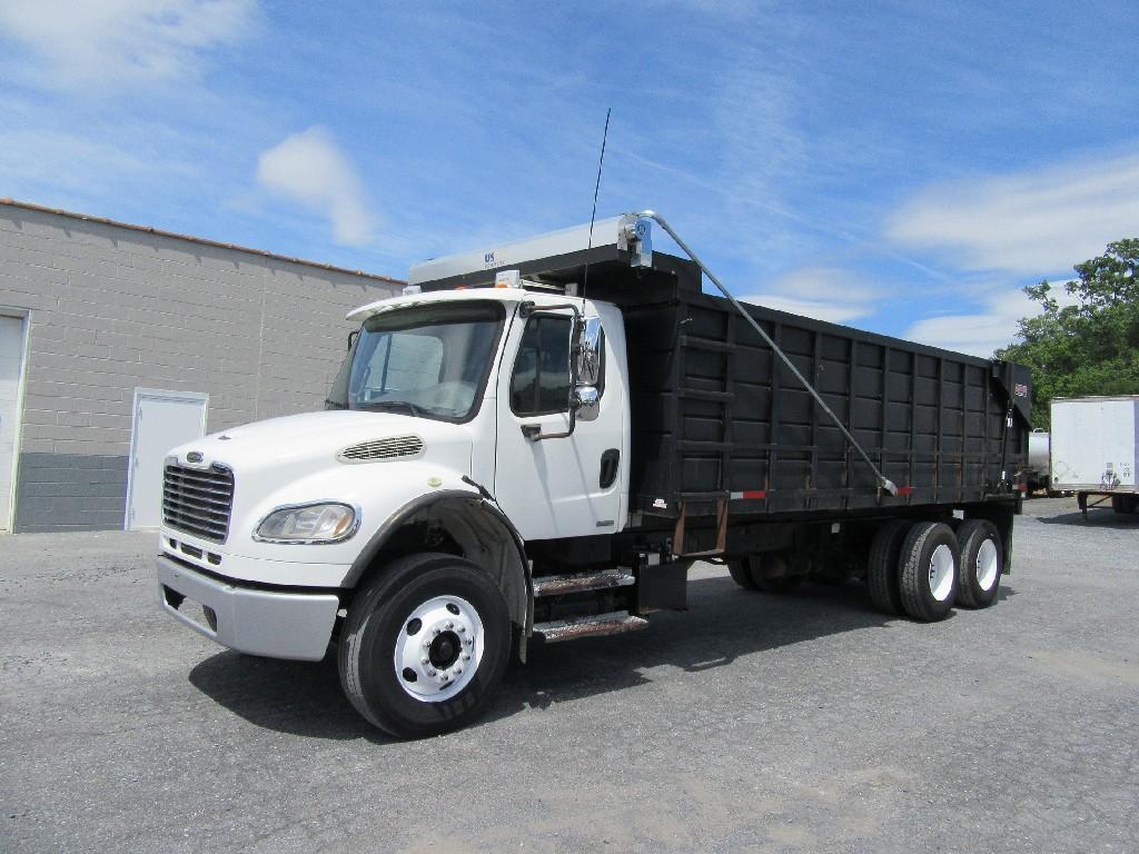 2007 Freightliner M2-106 silage/grain dump