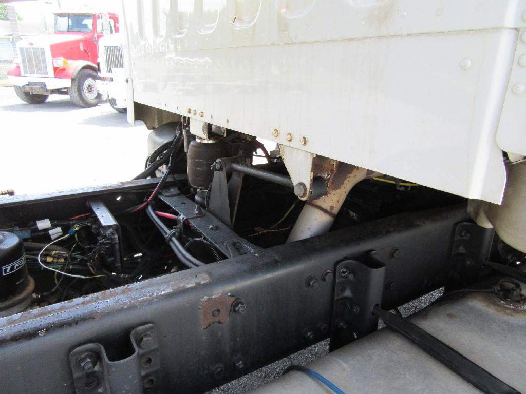 2007 Freightliner M2-106 silage/grain dump