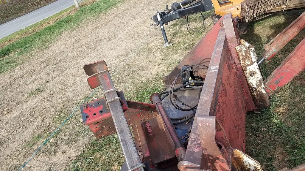 International  Loader