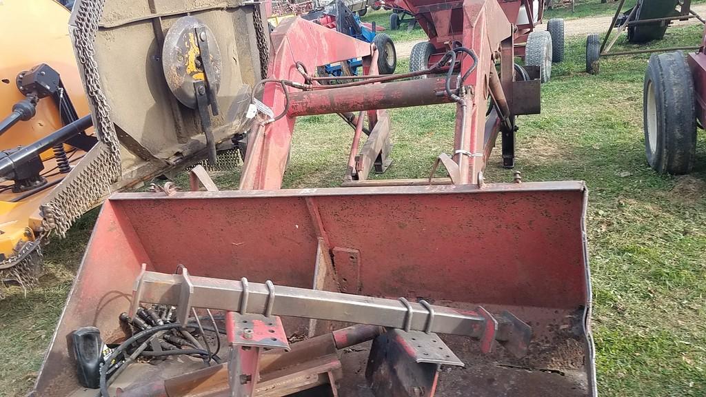 International  Loader