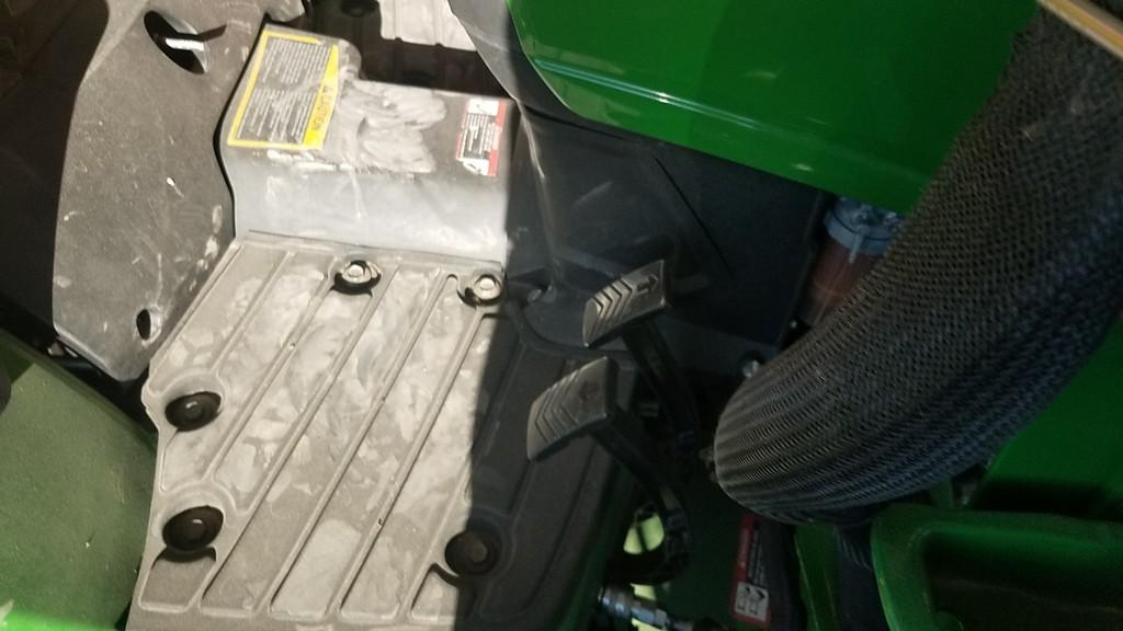 John Deere 1025R Compact Loader Tractor