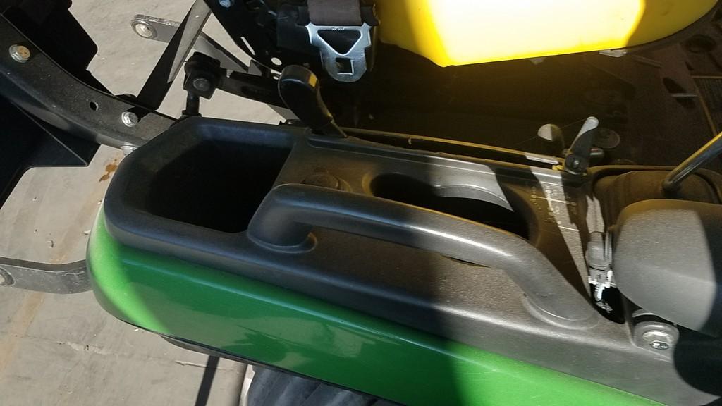 John Deere 1025R Compact Loader Tractor