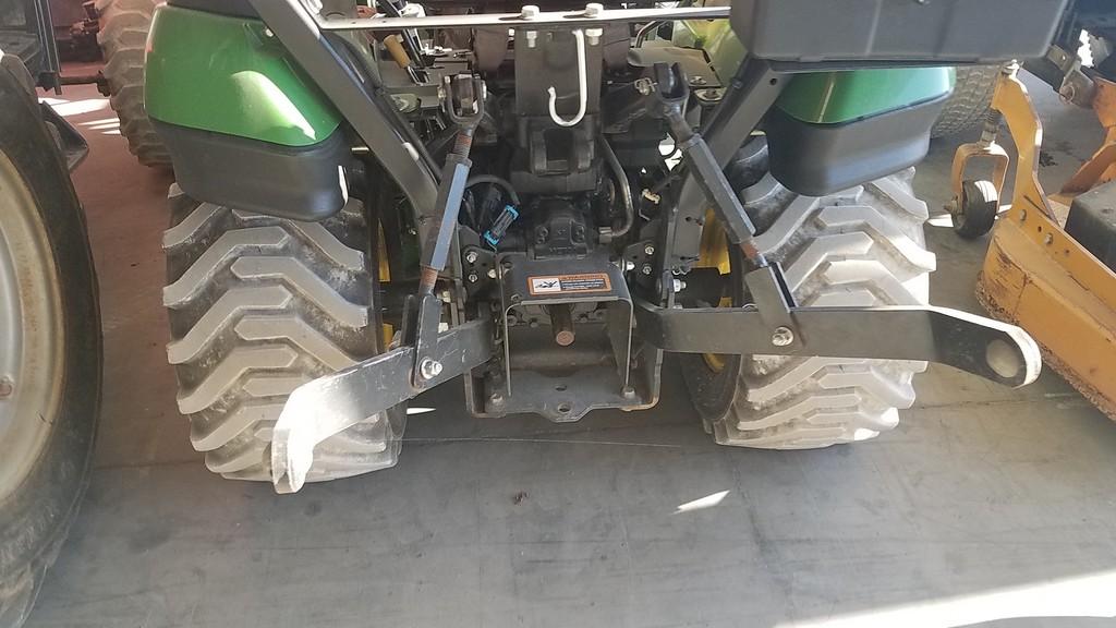 John Deere 1025R Compact Loader Tractor