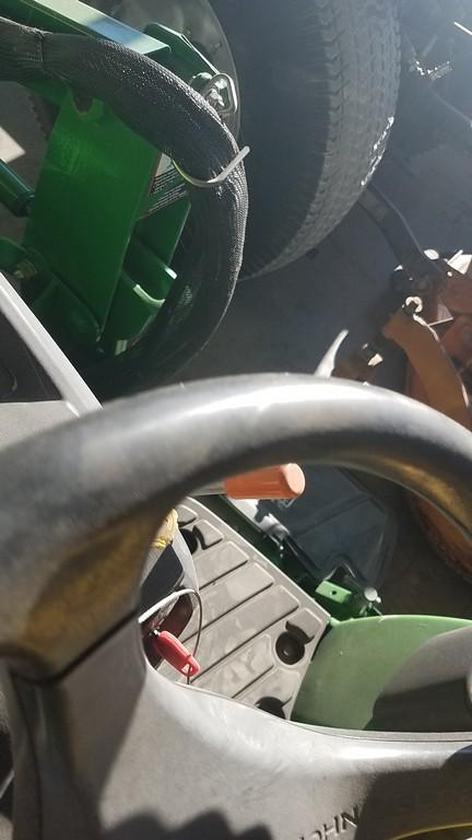 John Deere 1025R Compact Loader Tractor