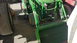 John Deere 1025R Compact Loader Tractor