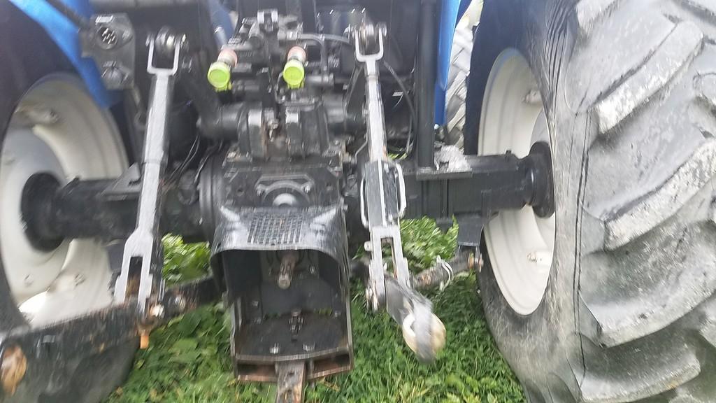 New Holland TN70DA Loader Tractor