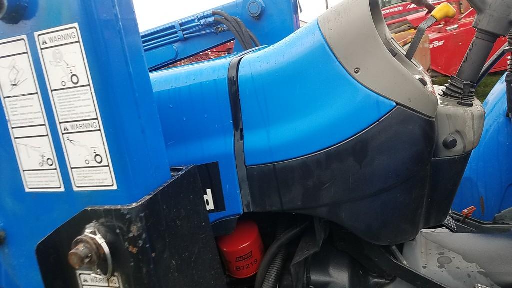 New Holland TN70DA Loader Tractor