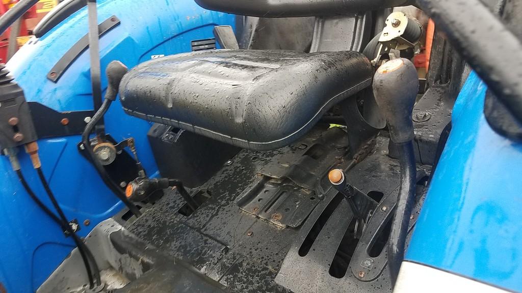 New Holland TN70DA Loader Tractor