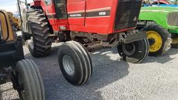 International 5288 Cab Tractor