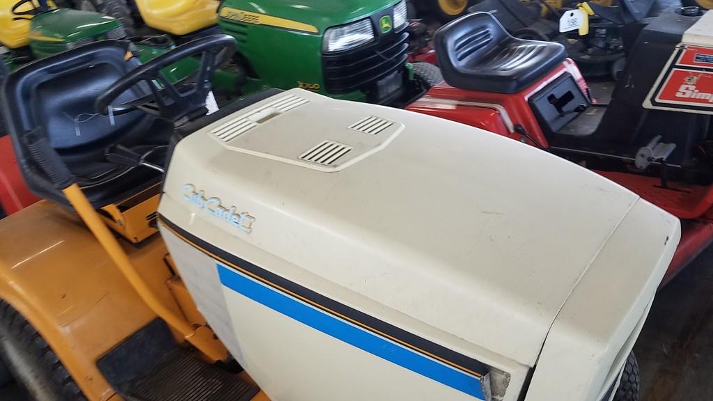 Cub Cadet 1440 Riding Tractor